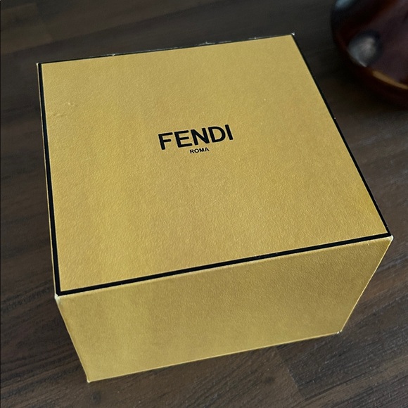 Fendi Python Leather Magnetic Brooch - Picture 12 of 15